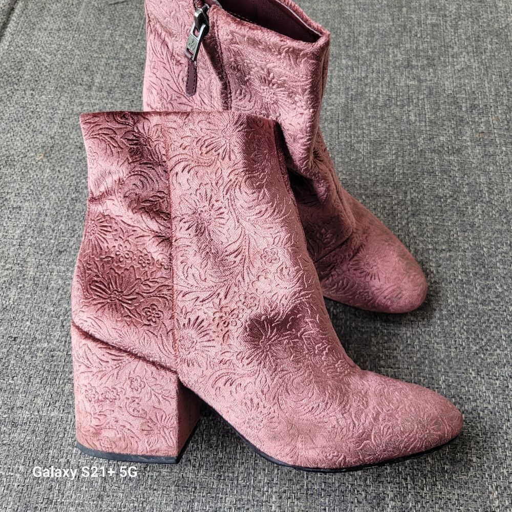 Sam Edelman pink velvet embossed floral print womens size 8